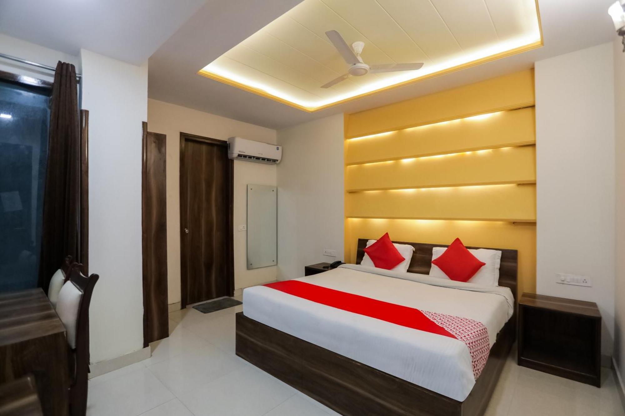Hotel OYO 75386 Abhi Residency Delhi  Esterno foto